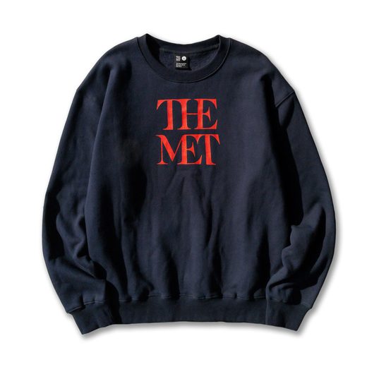 THE MET 로고 스웨트셔츠 — 메트로폴리탄 미술관 스토어 납품, 코리안프렌즈 생산